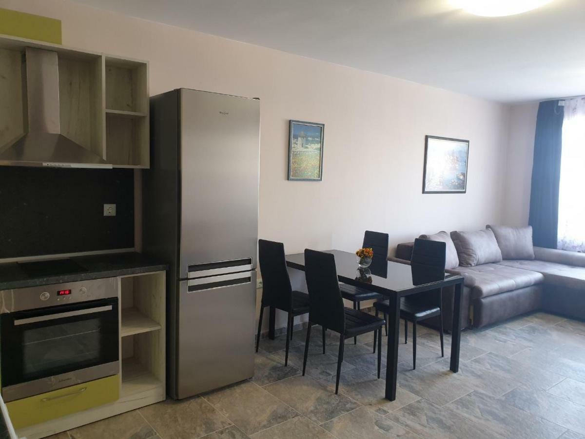 Hiora Apartments Vasiliko Tsarevo Bagian luar foto