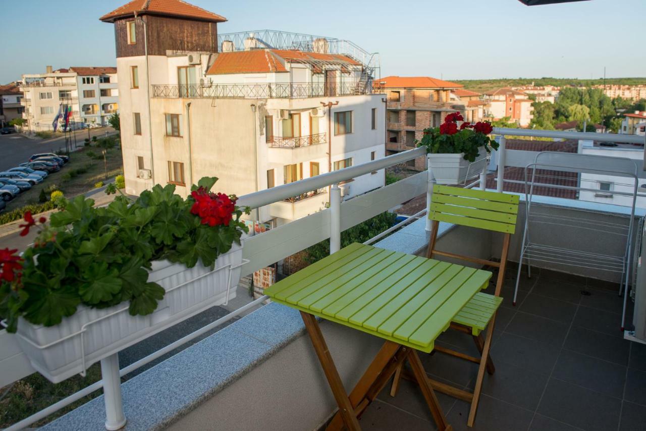 Hiora Apartments Vasiliko Tsarevo Bagian luar foto
