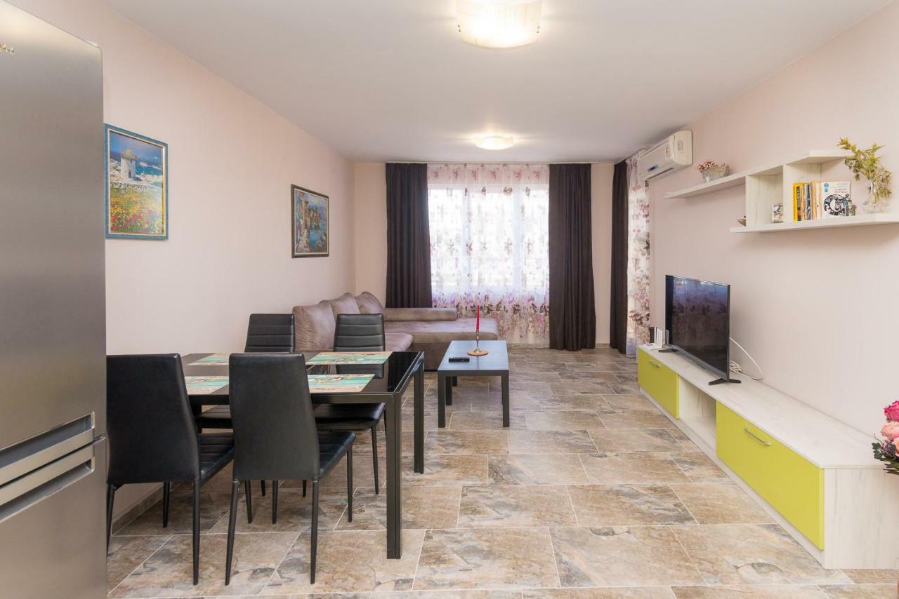 Hiora Apartments Vasiliko Tsarevo Bagian luar foto