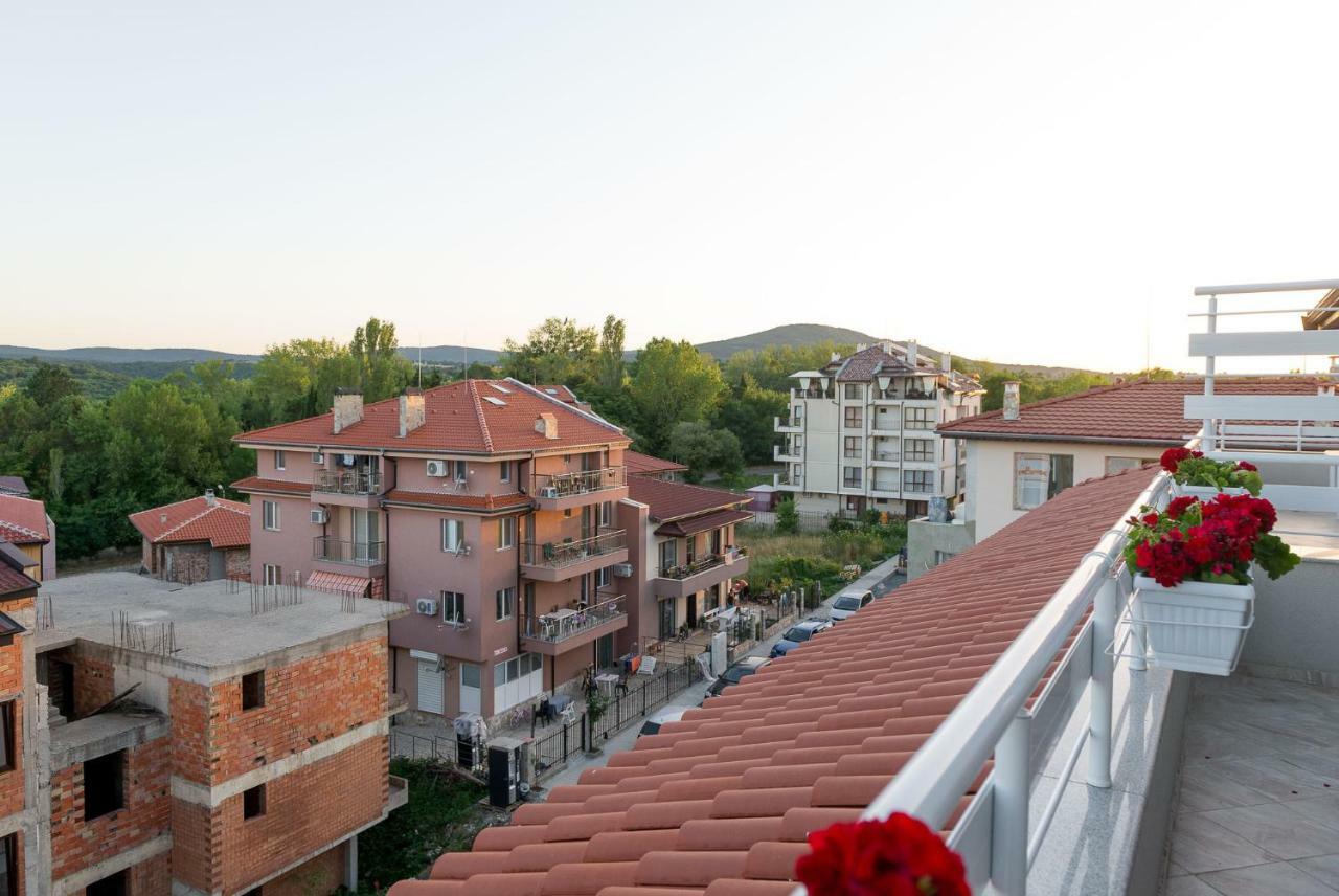 Hiora Apartments Vasiliko Tsarevo Bagian luar foto